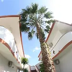 Aparthotel La Taverna Capo Vaticano