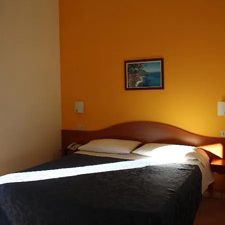 Aparthotel La Taverna 3*