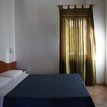 Aparthotel La Taverna 3*