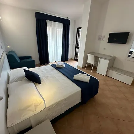 La Taverna 3* Капо-Ватикано