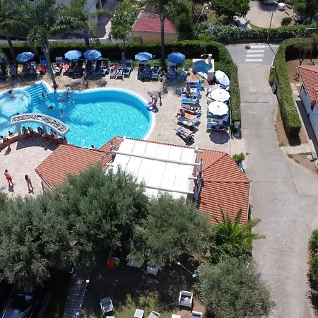 La Taverna 3* Capo Vaticano