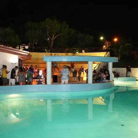Ξενοδοχείο με διαμερίσματα La Taverna Capo Vaticano