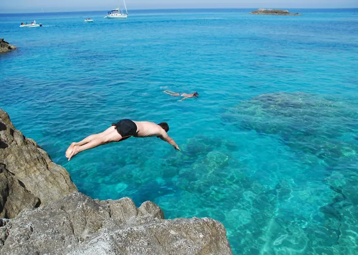 Lägenhetshotell La Taverna 3*